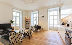 Bacalhoeiros 99 - Beautiful And Bright Apartment @ Baixa, Chiado